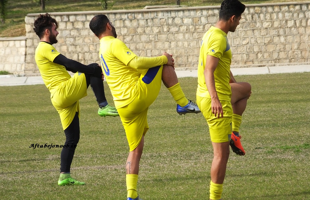 اولین تمرین تیم فوتبال نفت و گاز گچساران در سال جدید 52