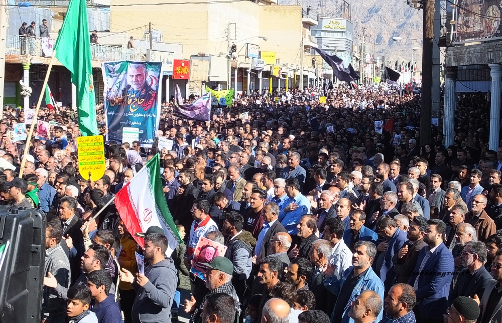 مراسم نمادین شهید حاج قاسم سلیمانی و شهید ابومهدی المهندس در گچساران 90